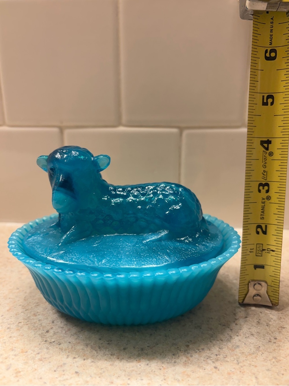 Boyd Blue Vaseline/Uranium Glass Lamb Covered Dish - Picture 8 of 16